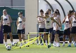 La selección española durante el entrenamiento de este martes