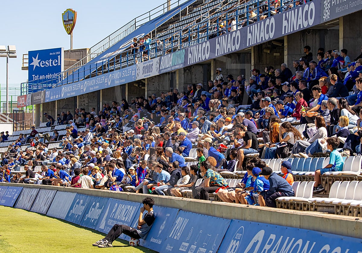 Aficionados del CF Lleida en un partido de su equipo la pasada temporada