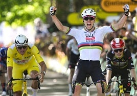 Pogacar se impone a Van der Poel y Vingegaard