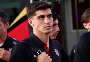 El Nápoles aprieta por el precio por Juanlu y el Sevilla FC se lo piensa