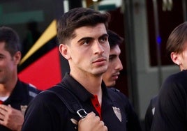El Nápoles aprieta por el precio por Juanlu y el Sevilla FC se lo piensa