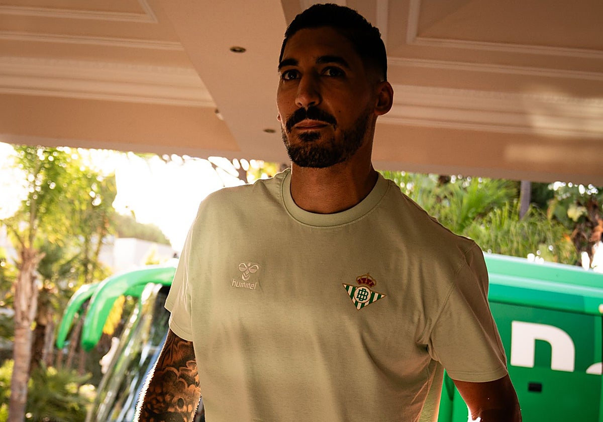 Álvaro Valles, a su llegada al hotel de Portugal