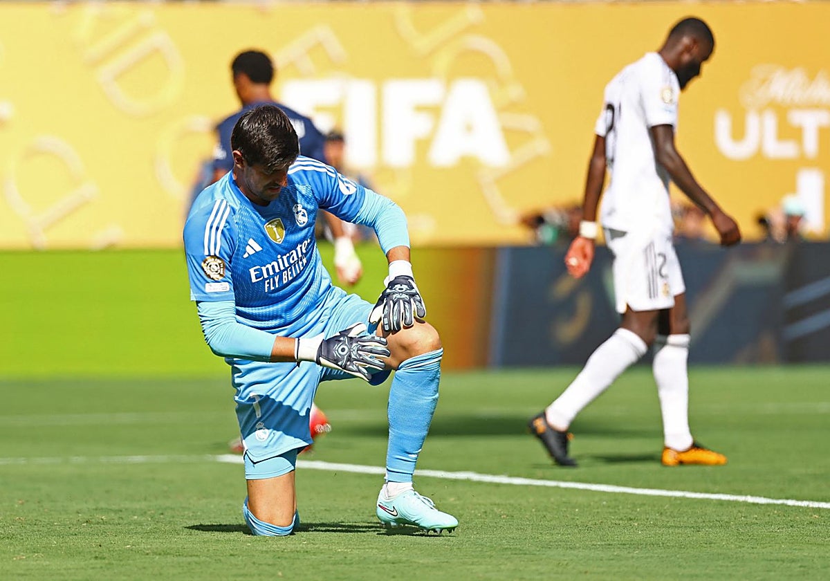 Courtois, tras uno de los goles del PSG