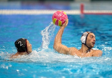 España vence con holgura a Japón en su primer partido