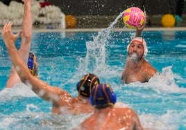 Felipe Perrone, en un entrenamiento en Barcelona poco antes del Mundial de Singapur