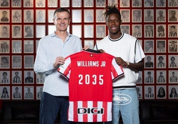 La foto que escuece al Barça: Nico Williams firma su nuevo contrato con el Athletic