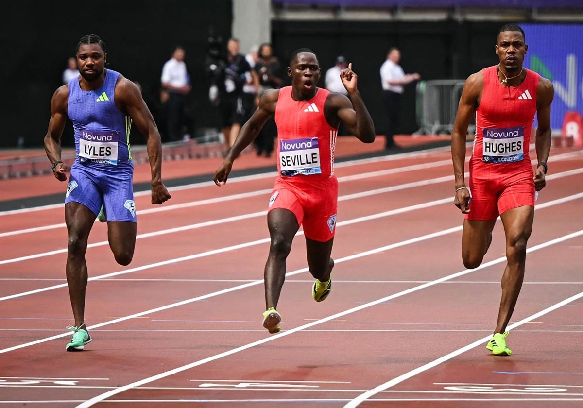 Seville cruza la meta por delante de Lyles