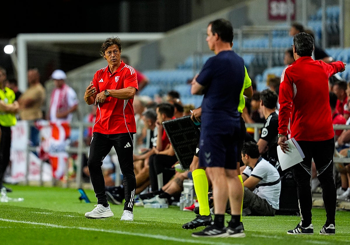 Matías Almeyda, en el área técnica durante el partido ante el Sunderland