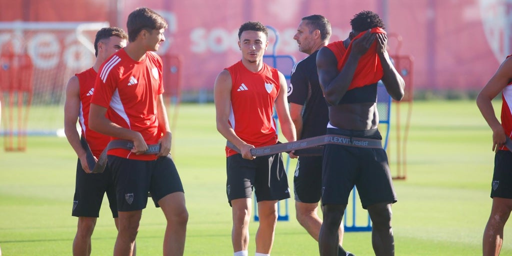 Almeyda busca su '10' en el Sevilla FC... a la espera de Antonio Cordón