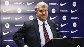 El Barça esquiva el ridículo y salva la pretemporada