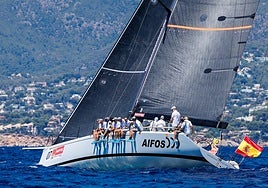 La Reina, El Rey y una 'Regulus' de por medio