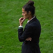 Montse, más sola que la una; se abre el baile de nombres