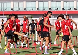 Vuelta los entrenamientos del Sevilla con Juanlu, pero aún sin Badé