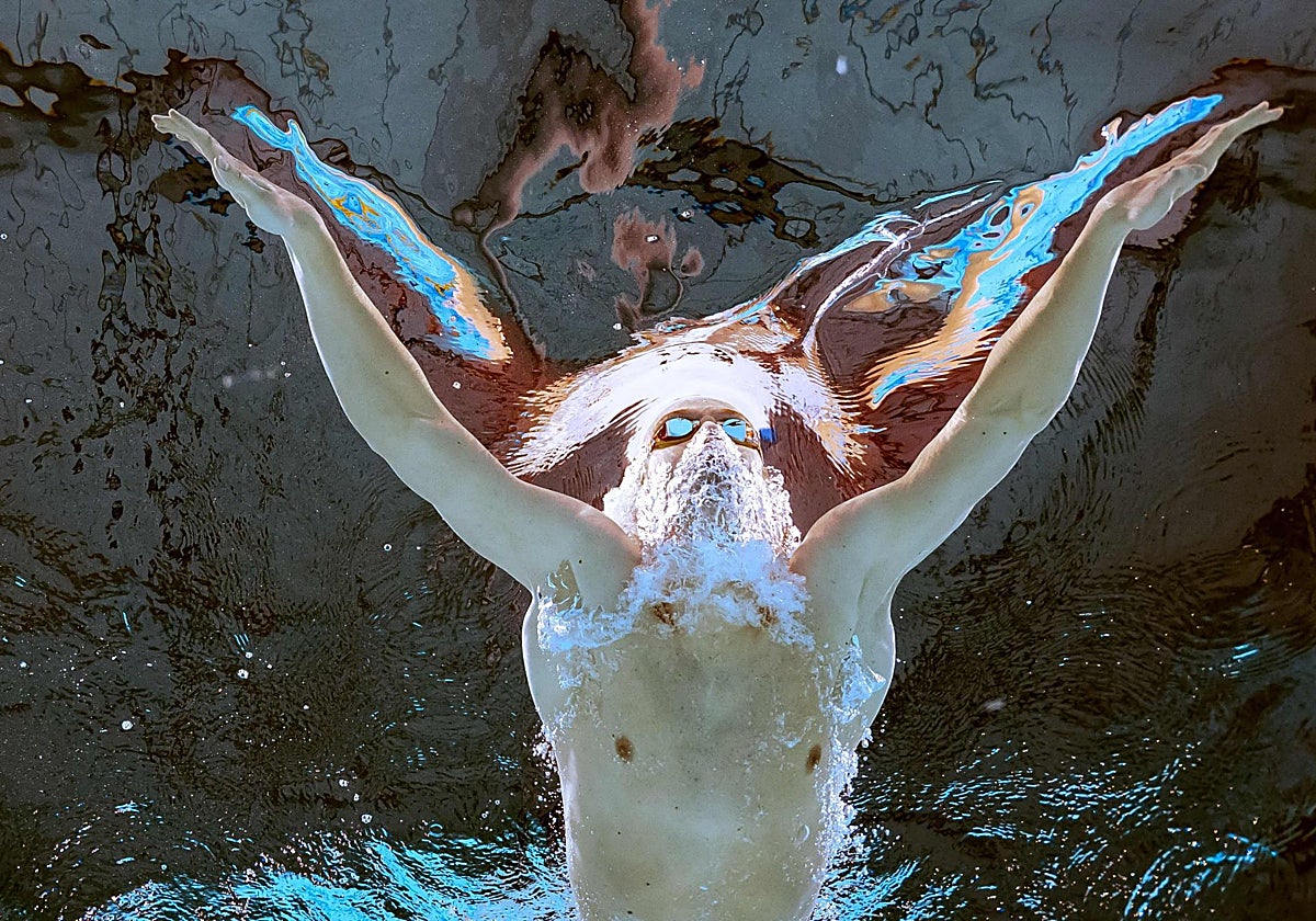 Léon Marchand sale de la cueva