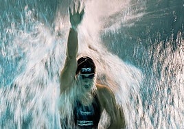 Katie Ledecky defiende su reinado en el 800 ante McIntosh en una igualadísima final