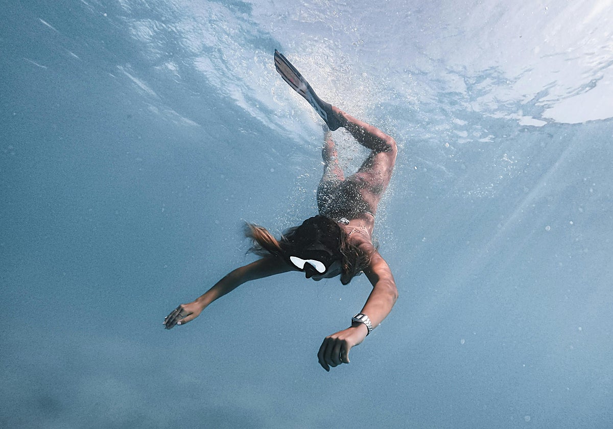 El impacto de las cremas solares en los océanos