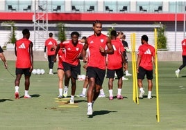La Premier League sigue buscando a Badé