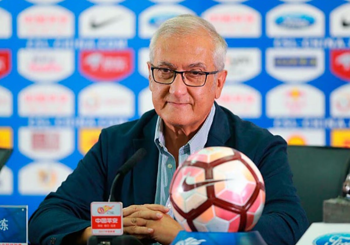 Gregorio Manzano, ex entrenador de Primera división, miembro del Comité Arbitral de la Competición Profesional