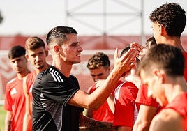 Lamela viaja a Bilbao con el Sevilla FC como ayudante de Almeyda