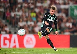 El Betis paga cara la ausencia de Isco y la necesidad de un pivote