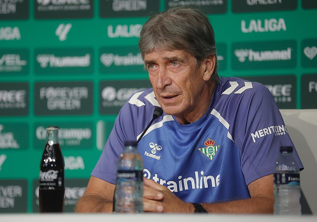 Pellegrini marca el objetivo del Betis: «El primero es ser campeón; si no, la Champions...»