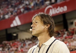 Almeyda: «Tenemos que recuperar gente y esperar habilitaciones»
