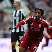 Rio Ngumoha, el niño que salvó al Liverpool