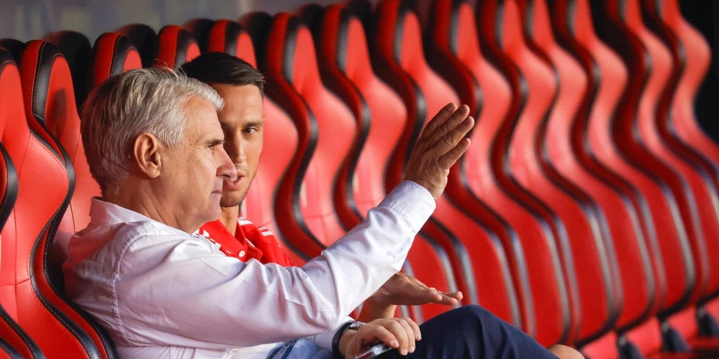 El Sevilla FC activa la única 'palanca' posible: ampliar los contratos de Marcao o Nianzou con una rebaja salarial