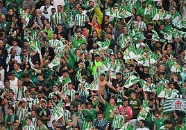 La UEFA mantiene la sanción y los béticos no podrán viajar al primer partido fuera de la Europa League