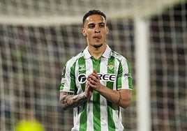 El Betis y el United frenan las negociaciones por Antony