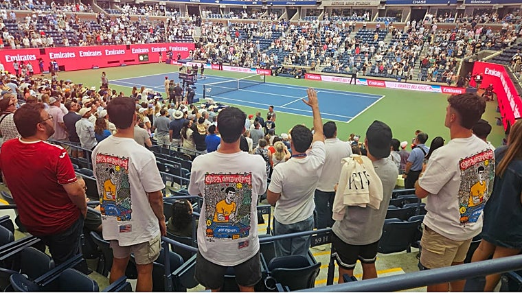 Sin brillo pero con solvencia, Alcaraz vuela hasta octavos en Nueva York