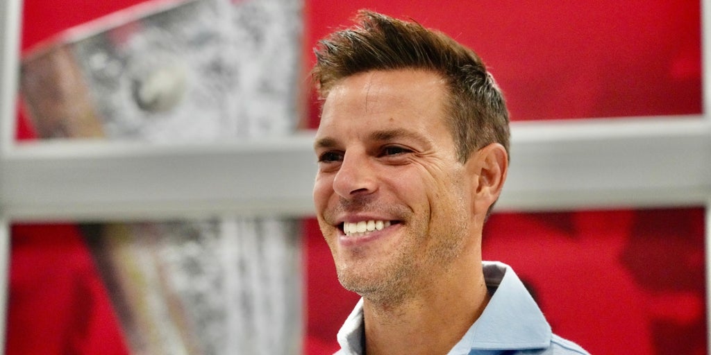 Almeyda da la bienvenida a Azpilicueta: «Nos va a venir bien»
