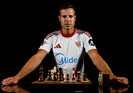 Oficial: César Azpilicueta, nuevo futbolista del Sevilla