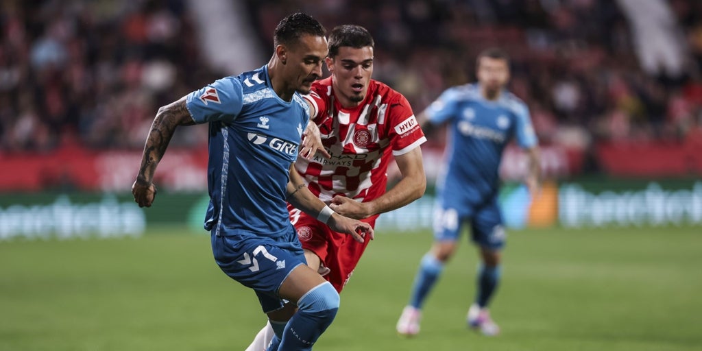 El United enreda y bloquea más al Betis en la negociación por Antony