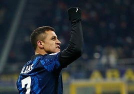 Alexis Sánchez, opción del Sevilla para reforzar la delantera