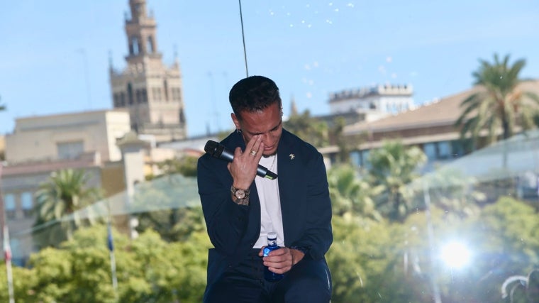 Antony, emocionado, en un momento de su comparecencia