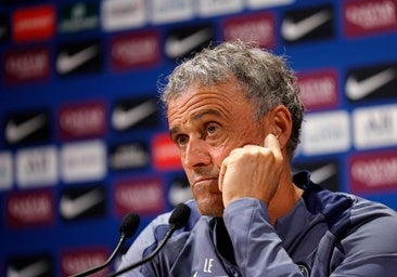 Luis Enrique, hospitalizado tras romperse la clavícula en una caída en bicicleta