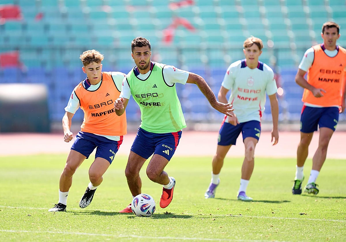 Rodri, durante un entrenamiento con la selección española