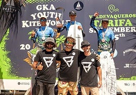 El sevillano Santiago Montero, campeón del mundo juvenil de kitesurf