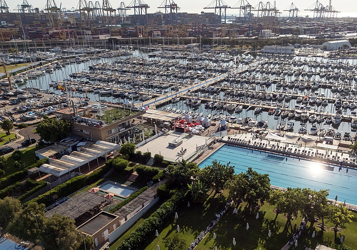 Vista aérea del Real Club Náutico de Valencia