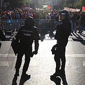 Botellazos a policías y agresiones: así fue el polvorín que reventó la carrera