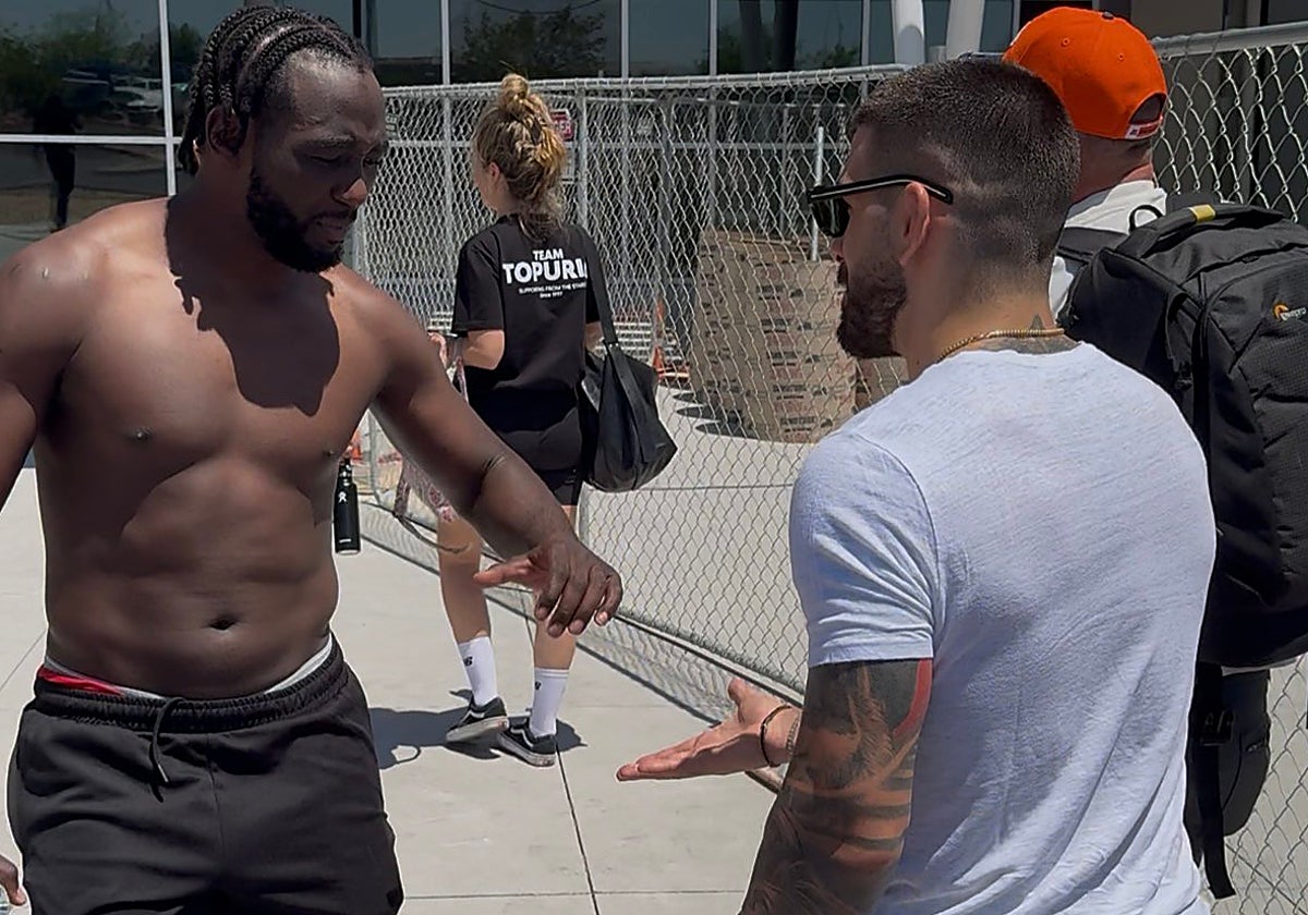 Ilia Topuria saluda a Terence Crawford en Las Vegas