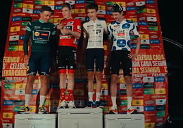 Vingegaard lamenta que le hayan «robado ese momento de eternidad» y celebra un podio clandestino con neveras de playa