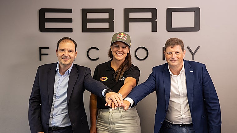 Laia Sanz en el momento de formalizar el acuerdo con EBRO