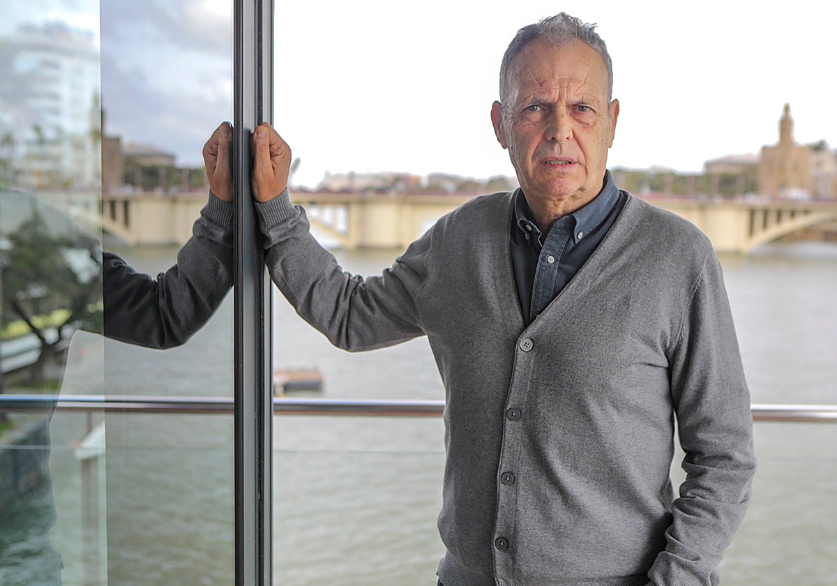 Joaquín Caparrós posa para ABC de Sevilla