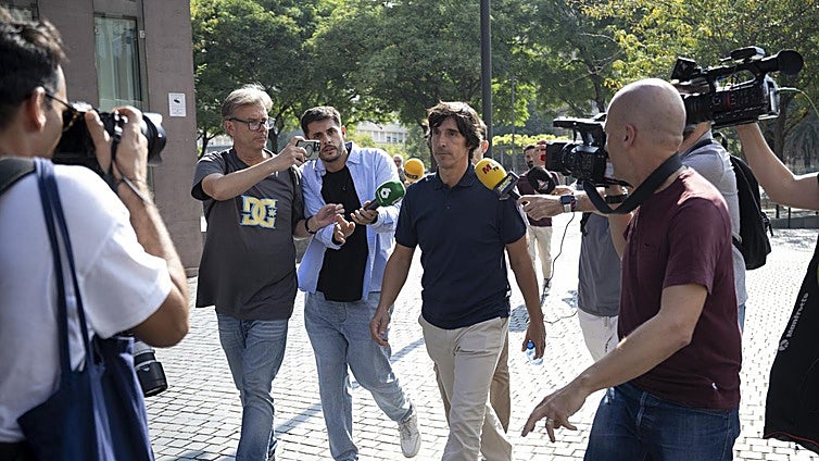 El hijo de Negreira se desmarca de su padre y acorrala al Barça