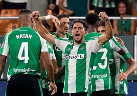 Dónde ver Betis - Nottingham Forest: canal de TV y streaming online del partido de la UEFA Europa League 2025-2026