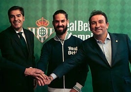 «Isco tiene unos años por delante con nosotros en los que va a estar entre los mejores jugadores de la historia del Betis y, probablemente, sea el mejor»
