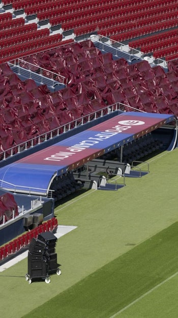 Imagen de los banquillos del renovado Camp Nou