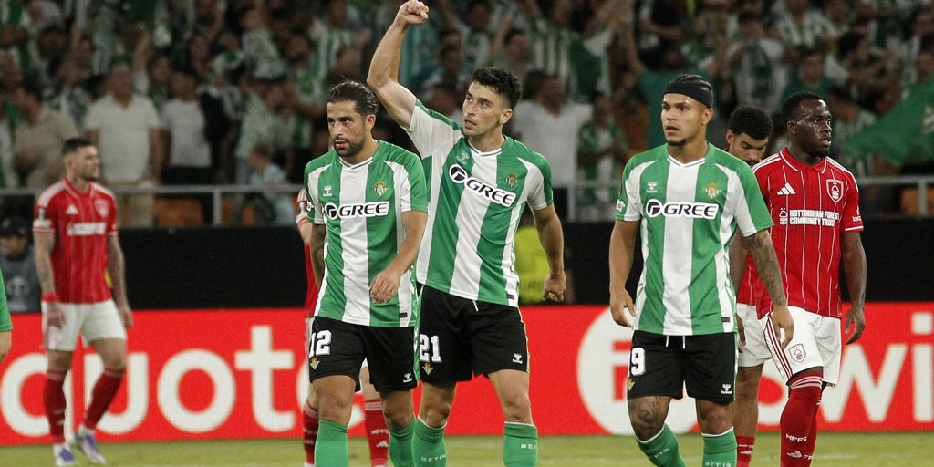 El giro de los cambios dio vida al Betis